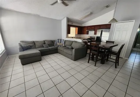 5298 Yaupon Street Orlando FL 32811