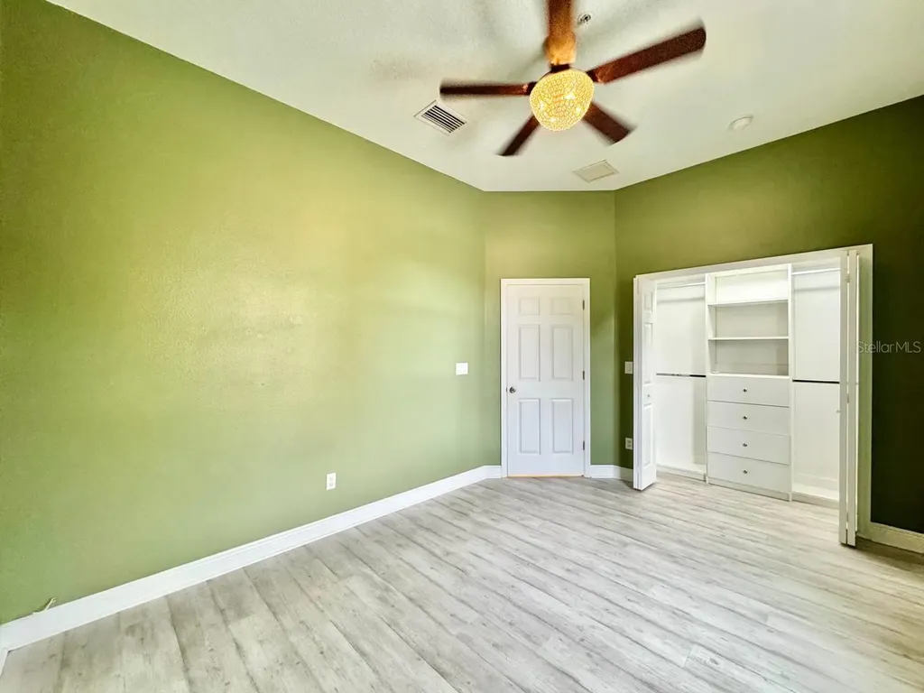 487 Bayou Village Drive Tarpon Springs FL 34689