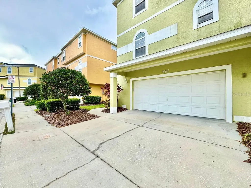 487 Bayou Village Drive Tarpon Springs FL 34689