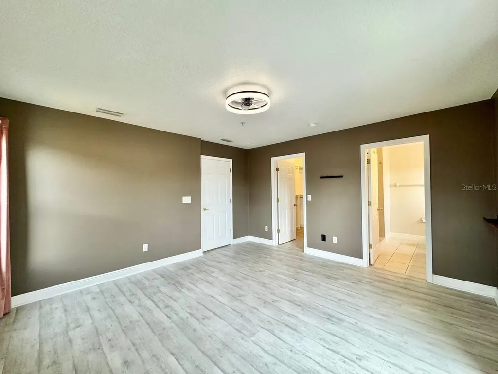 487 Bayou Village Drive Tarpon Springs FL 34689