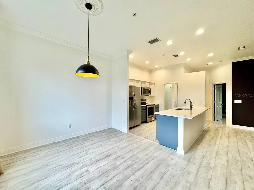 487 Bayou Village Drive Tarpon Springs FL 34689