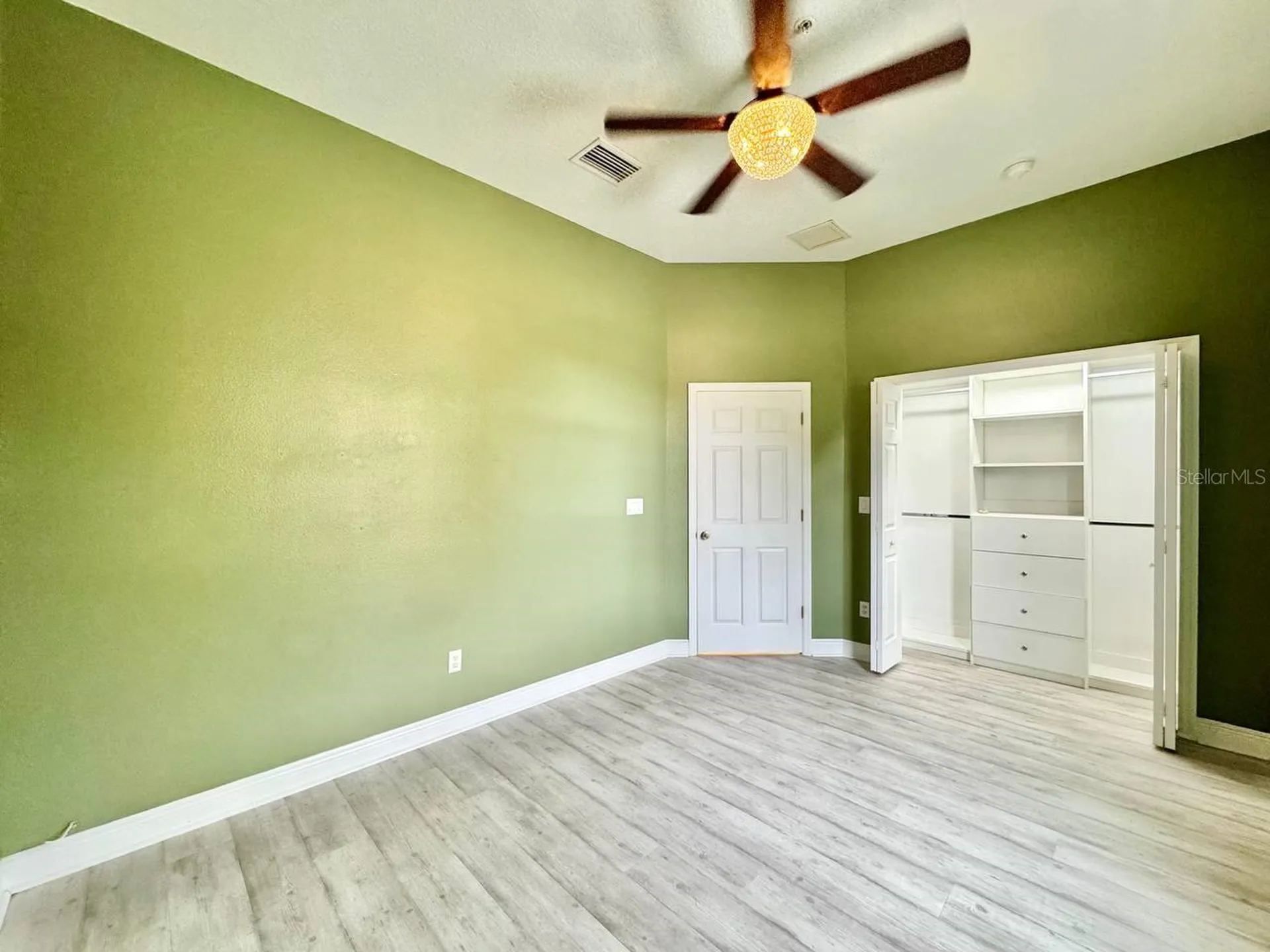 487 Bayou Village Drive Tarpon Springs FL 34689