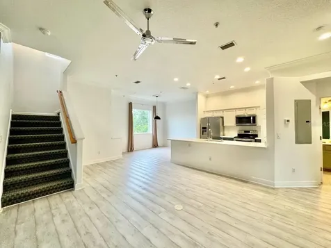 487 Bayou Village Drive Tarpon Springs FL 34689