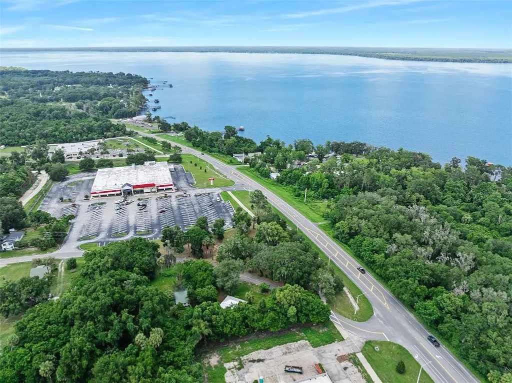 1101 N Summit Street Crescent City FL 32112