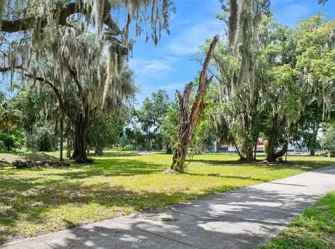 1101 N Summit Street Crescent City FL 32112