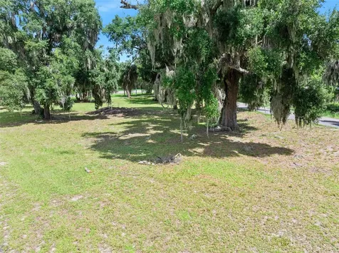 1101 N Summit Street Crescent City FL 32112