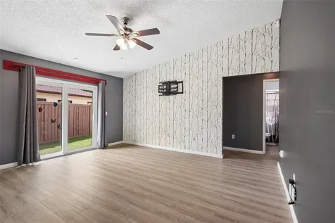 8420 N River Dune Street Tampa FL 33617