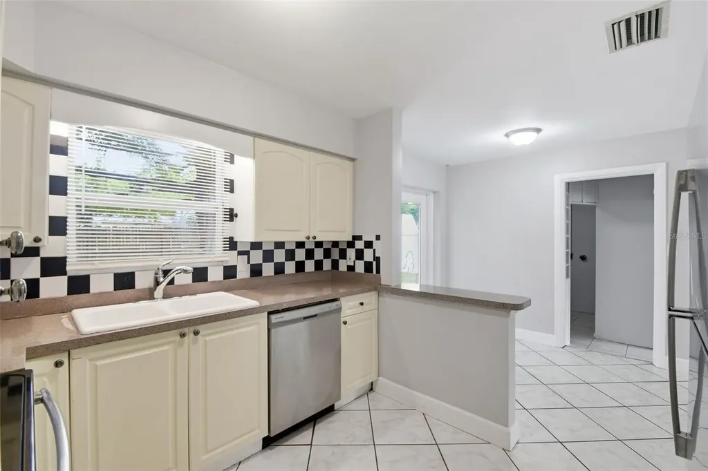 8331 55th Street N Pinellas Park FL 33781