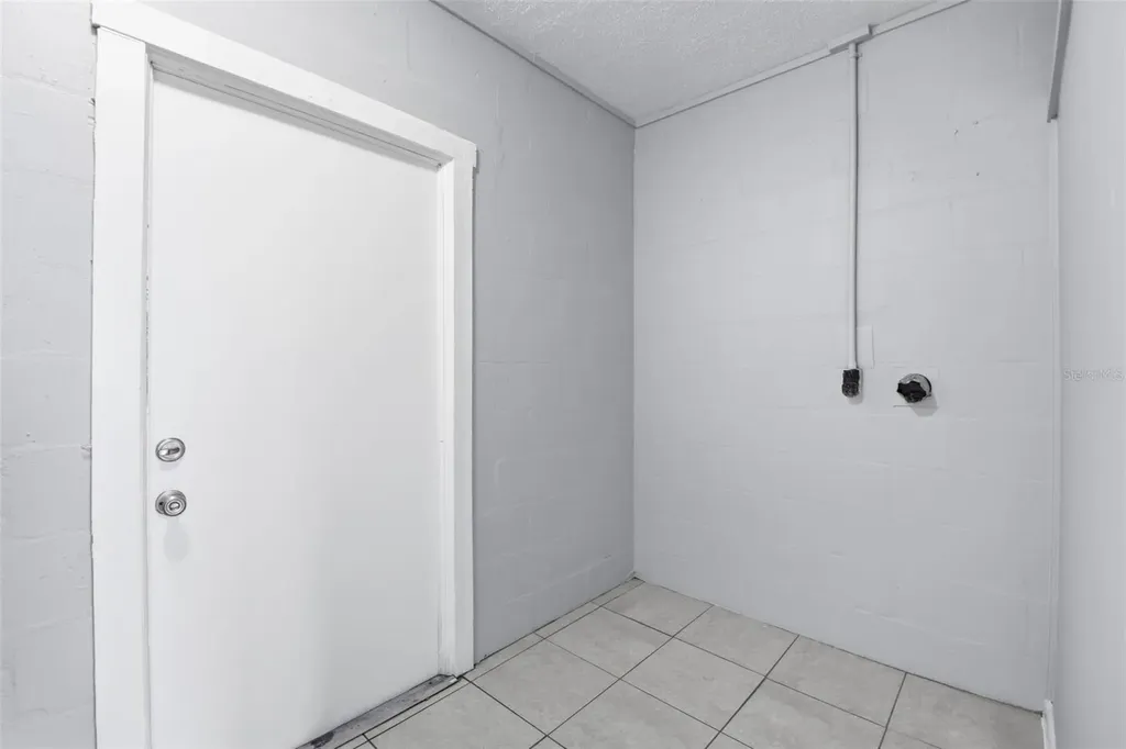 8331 55th Street N Pinellas Park FL 33781