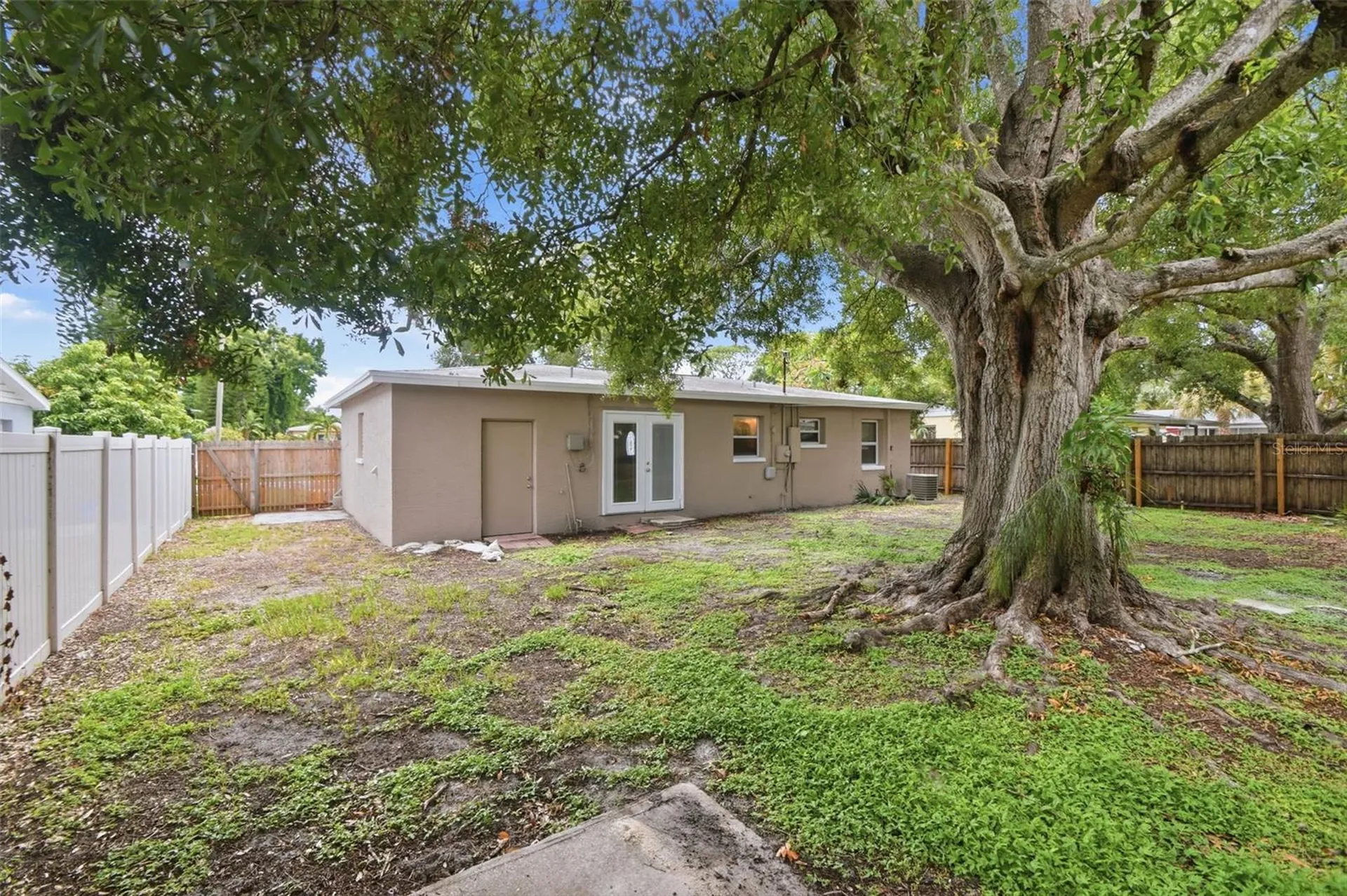 8331 55th Street N Pinellas Park FL 33781