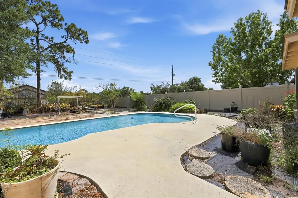 1610 Gladiolas Drive Winter Park FL 32792