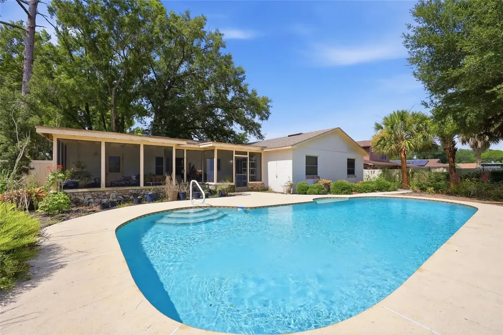 1610 Gladiolas Drive Winter Park FL 32792
