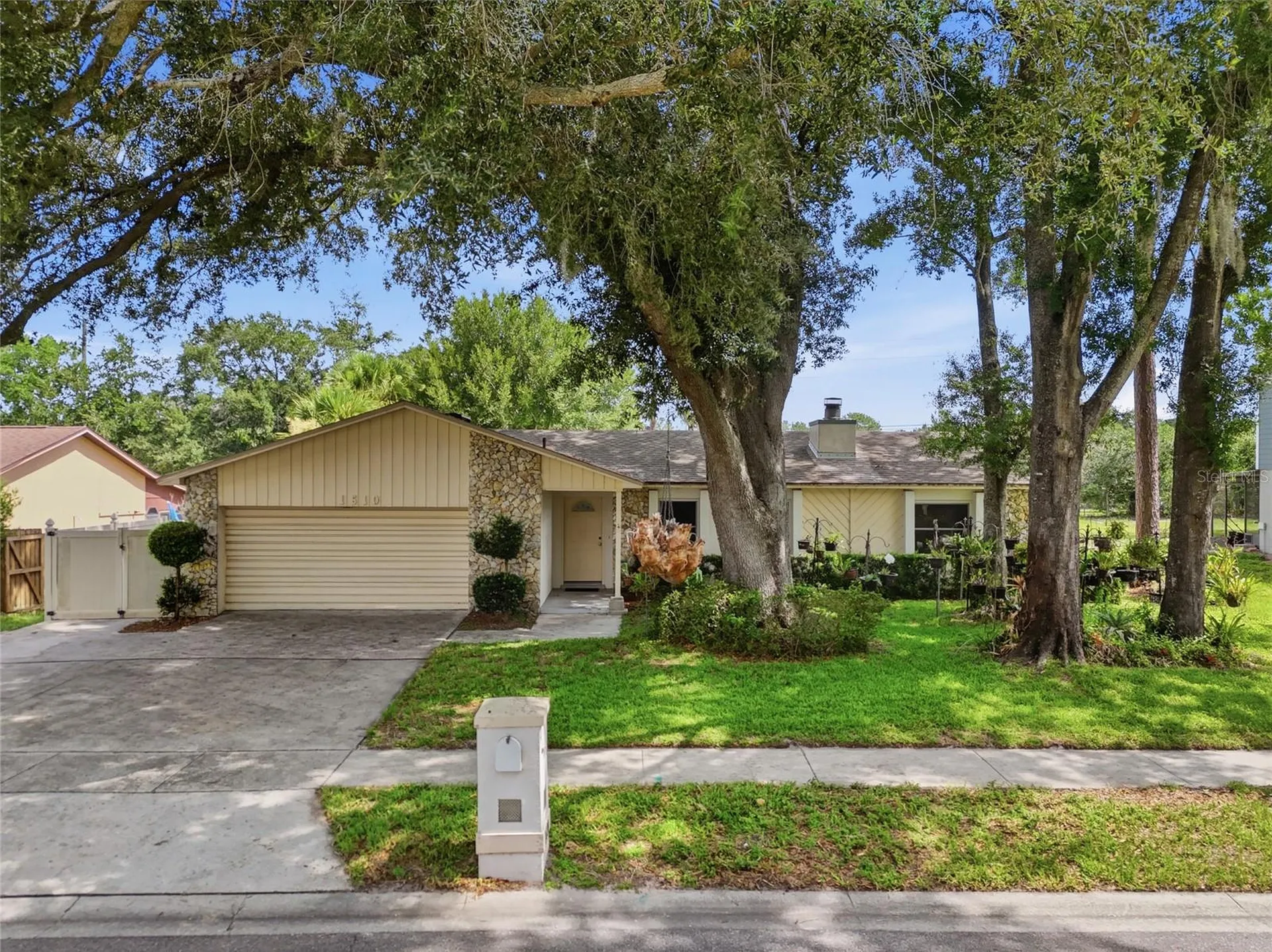 1610 Gladiolas Drive Winter Park FL 32792