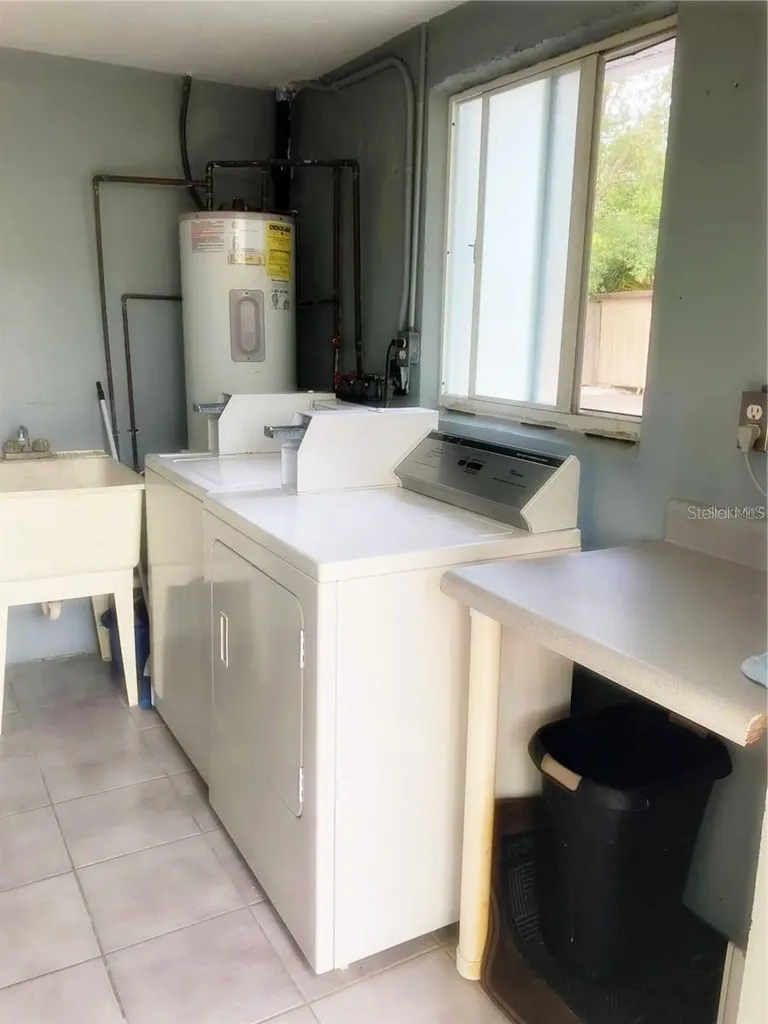 520 70th Street N St Petersburg FL 33710