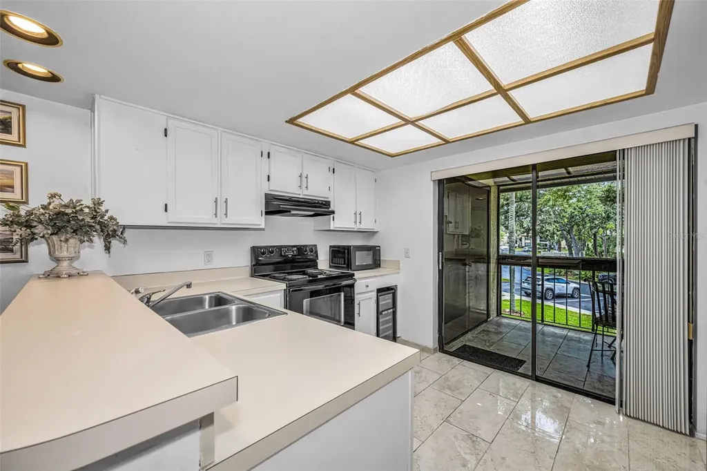 124 Woodlake Wynde Oldsmar FL 34677