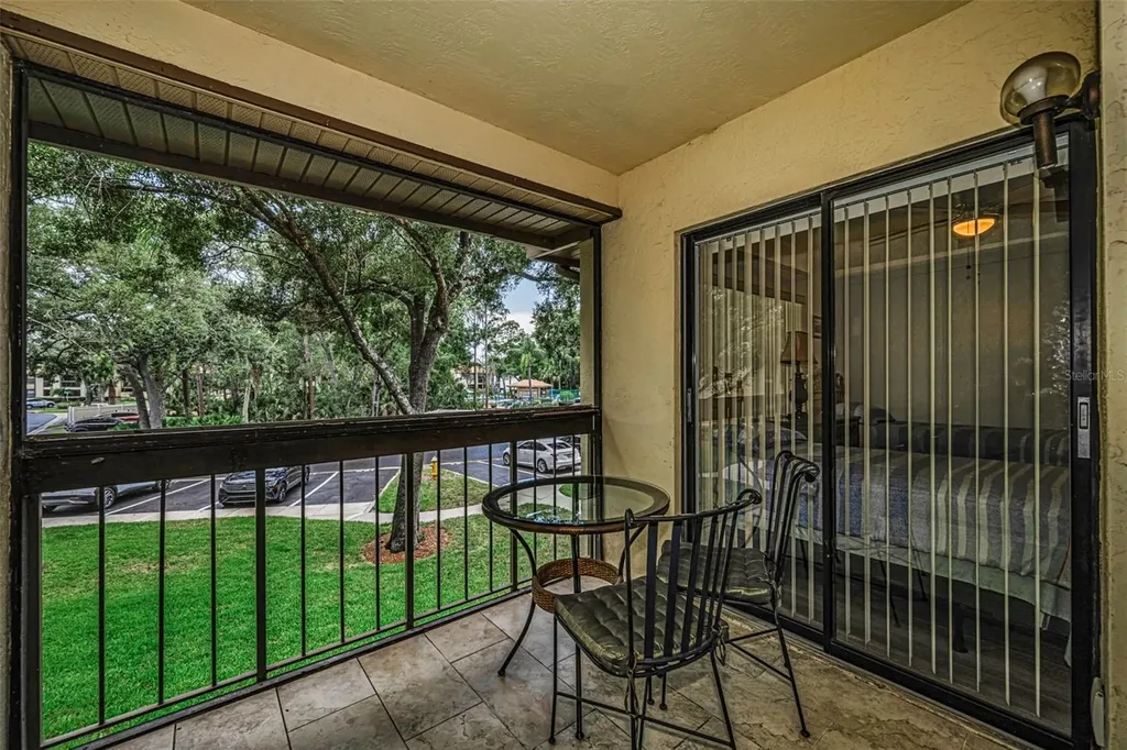 124 Woodlake Wynde Oldsmar FL 34677