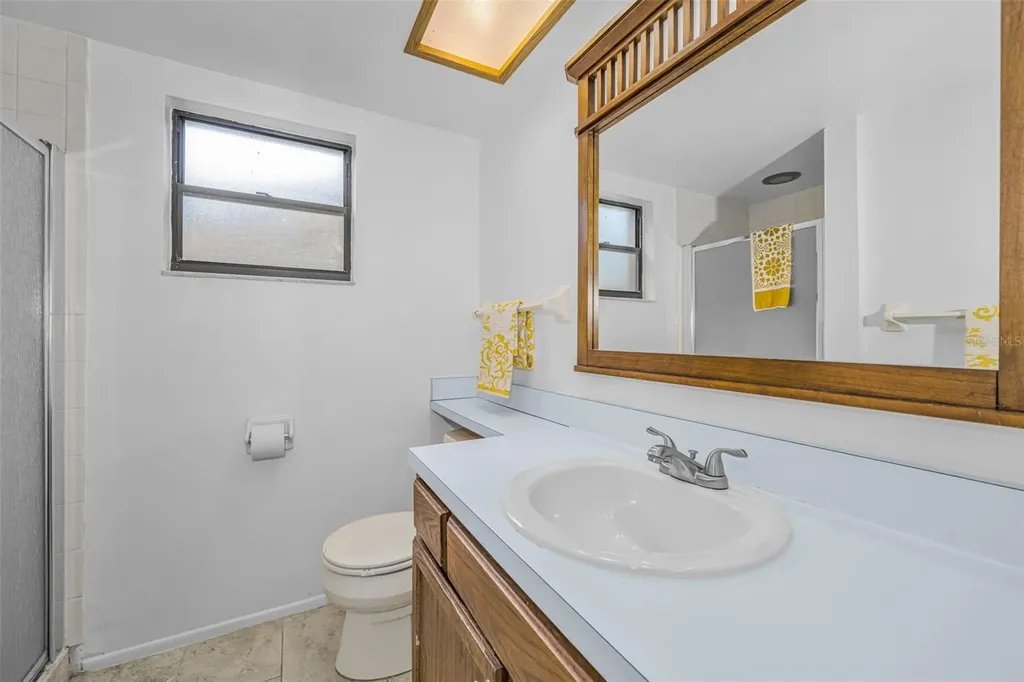 124 Woodlake Wynde Oldsmar FL 34677