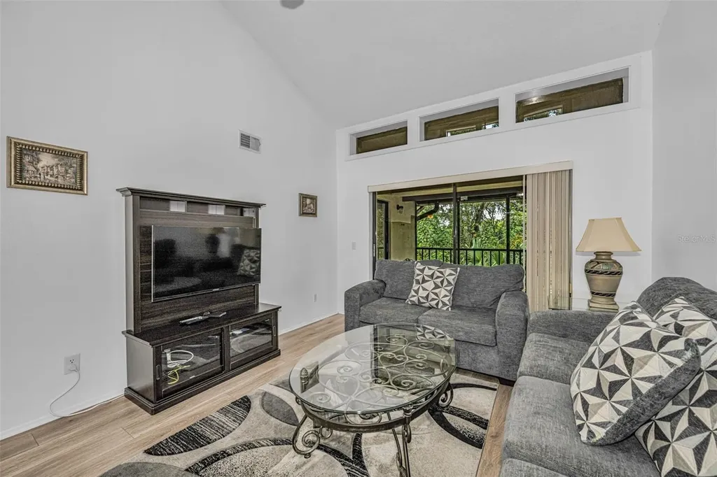 124 Woodlake Wynde Oldsmar FL 34677
