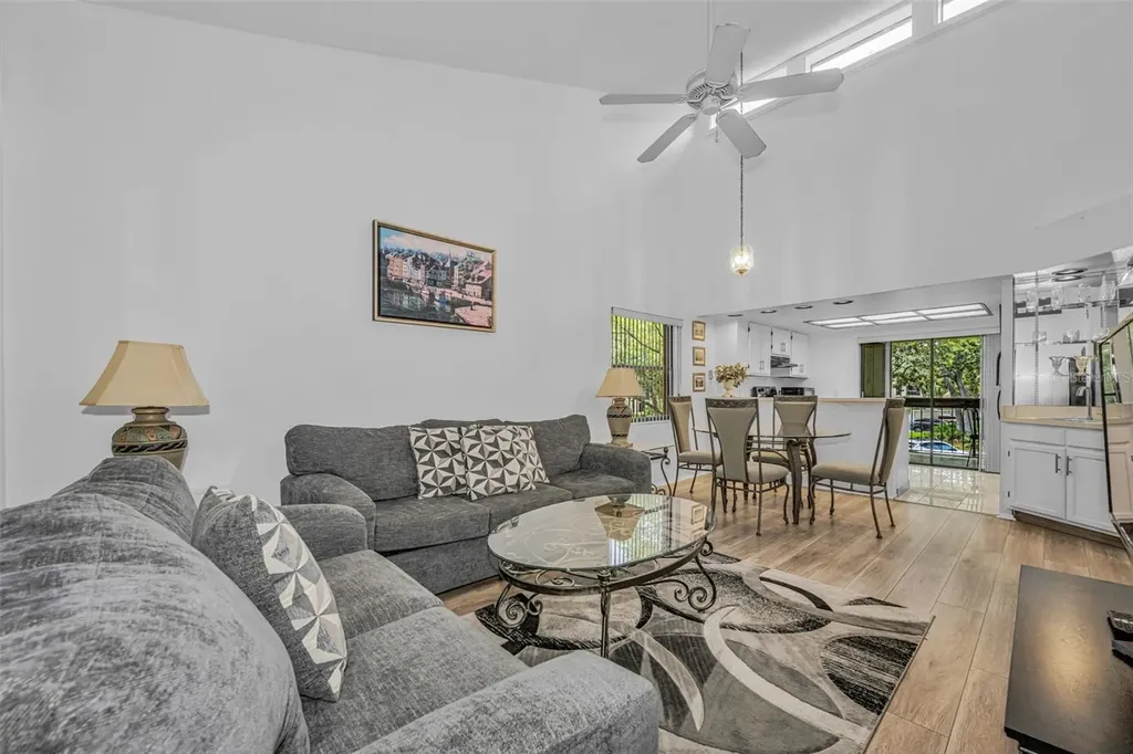 124 Woodlake Wynde Oldsmar FL 34677