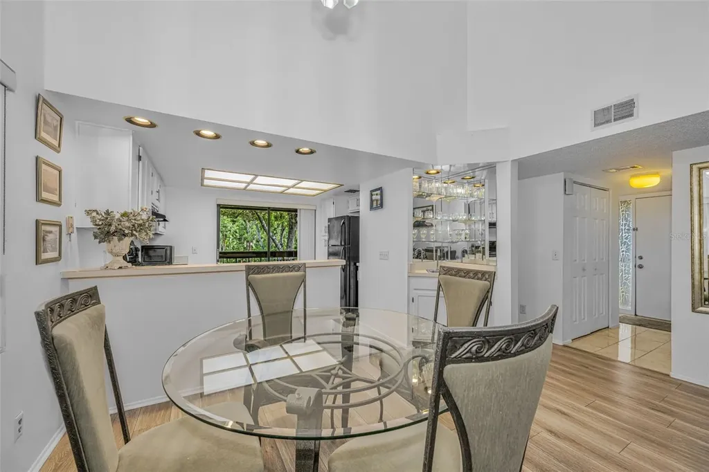 124 Woodlake Wynde Oldsmar FL 34677