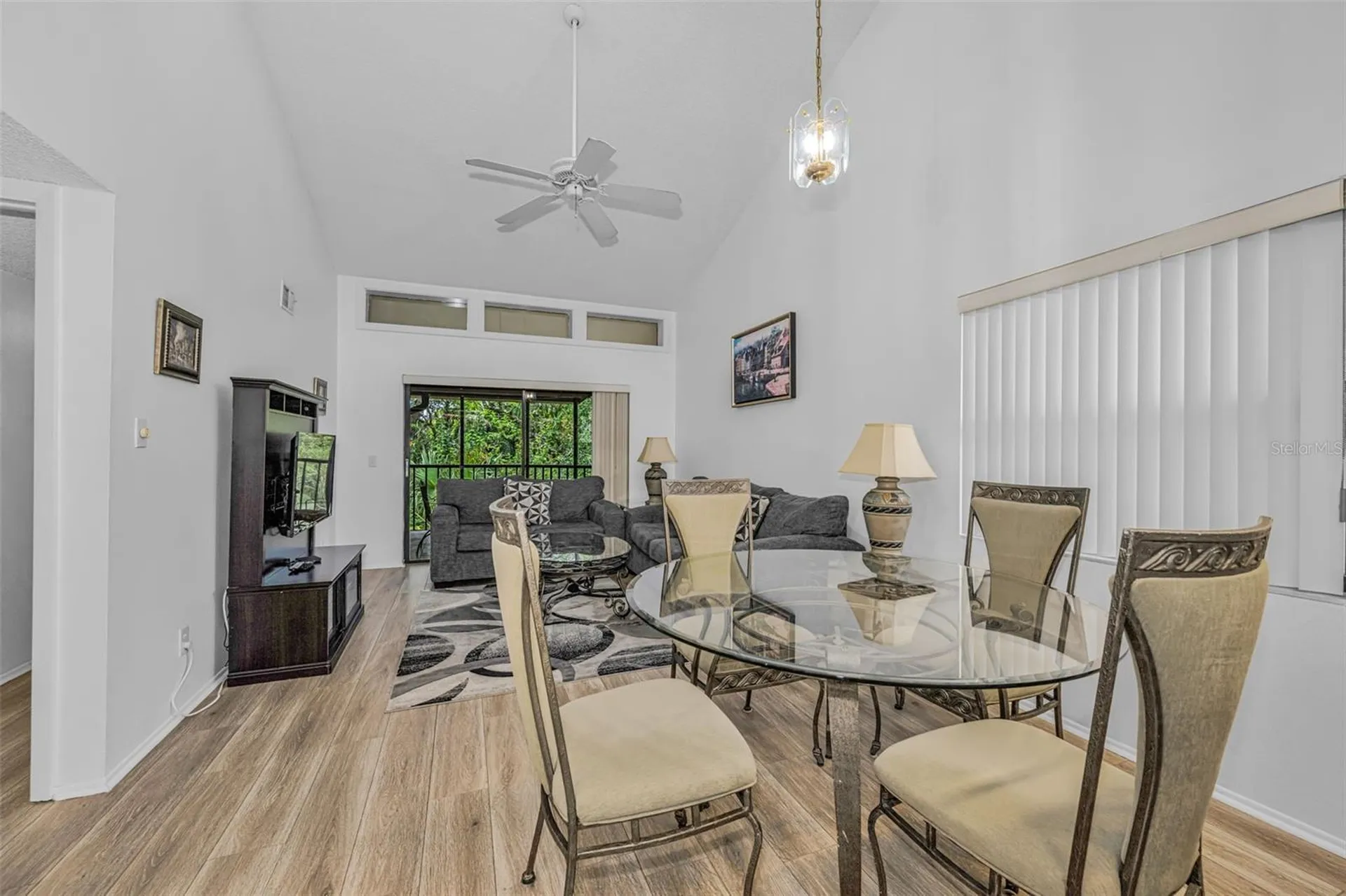 124 Woodlake Wynde Oldsmar FL 34677