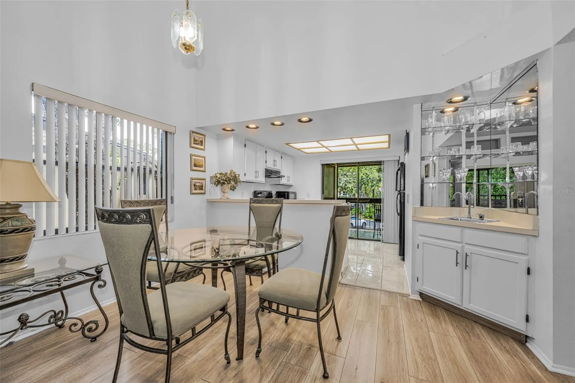 124 Woodlake Wynde Oldsmar FL 34677