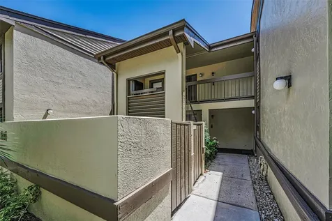 124 Woodlake Wynde Oldsmar FL 34677
