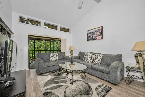 124 Woodlake Wynde Oldsmar FL 34677