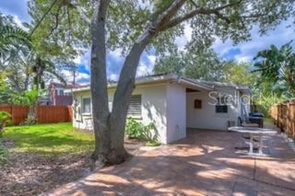 113 W Davis Boulevard Tampa FL 33606