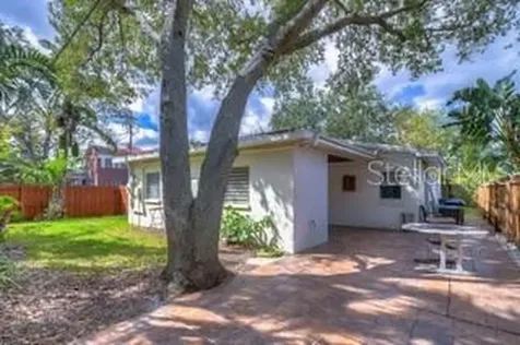113 W Davis Boulevard Tampa FL 33606