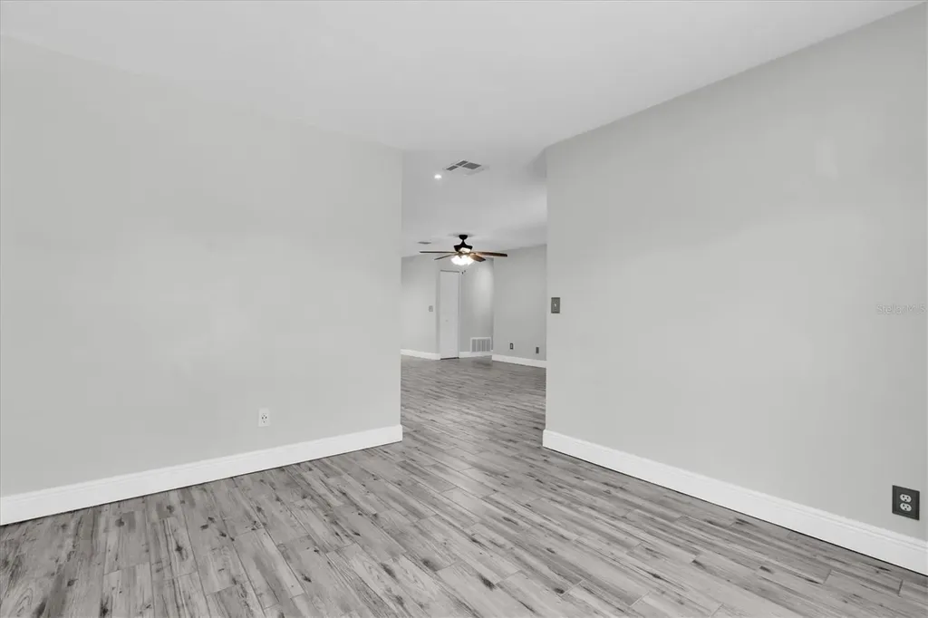 6832 Swain Avenue Tampa FL 33625