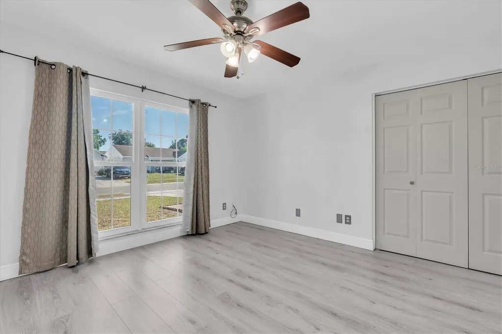 6832 Swain Avenue Tampa FL 33625