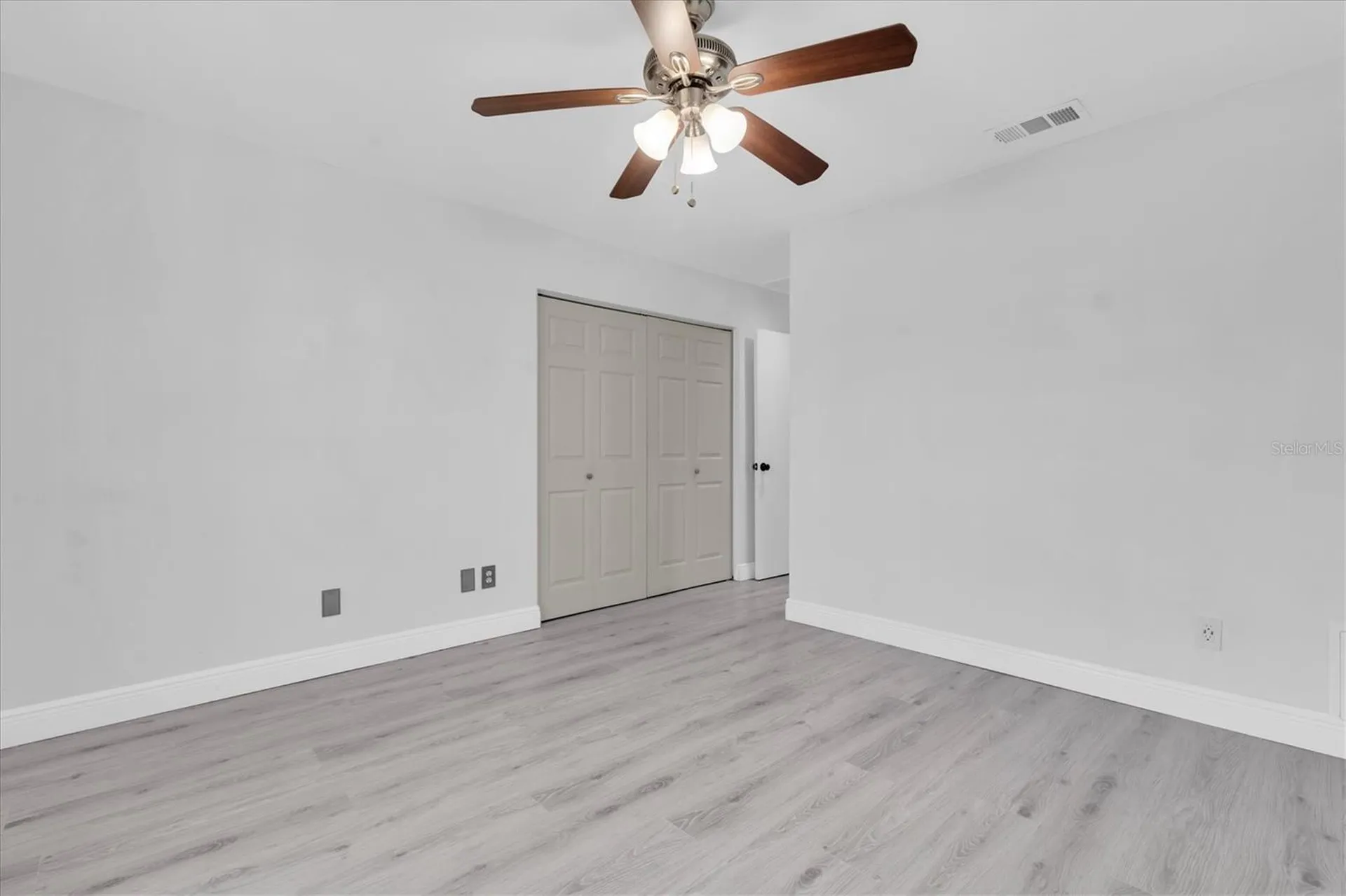 6832 Swain Avenue Tampa FL 33625