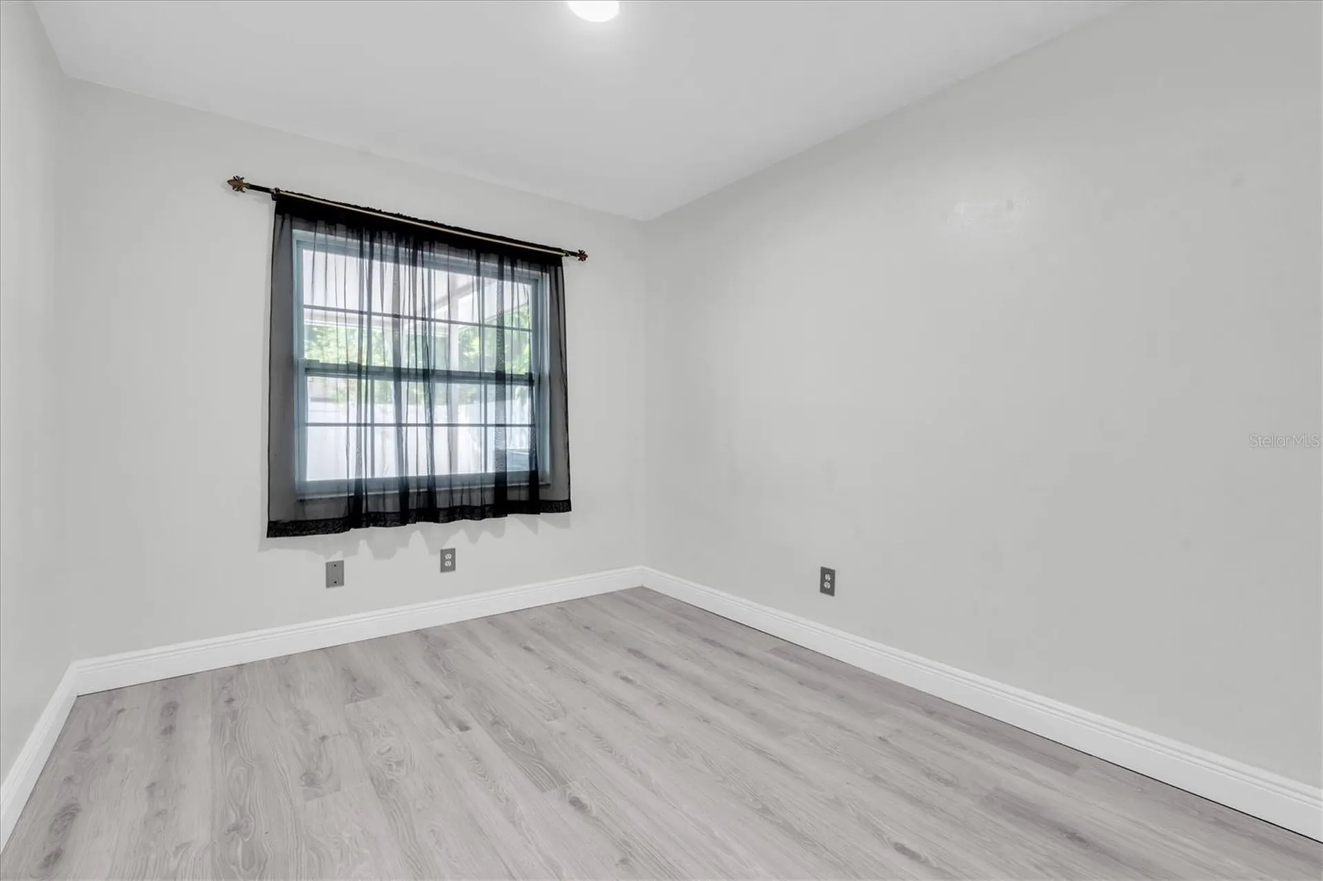 6832 Swain Avenue Tampa FL 33625