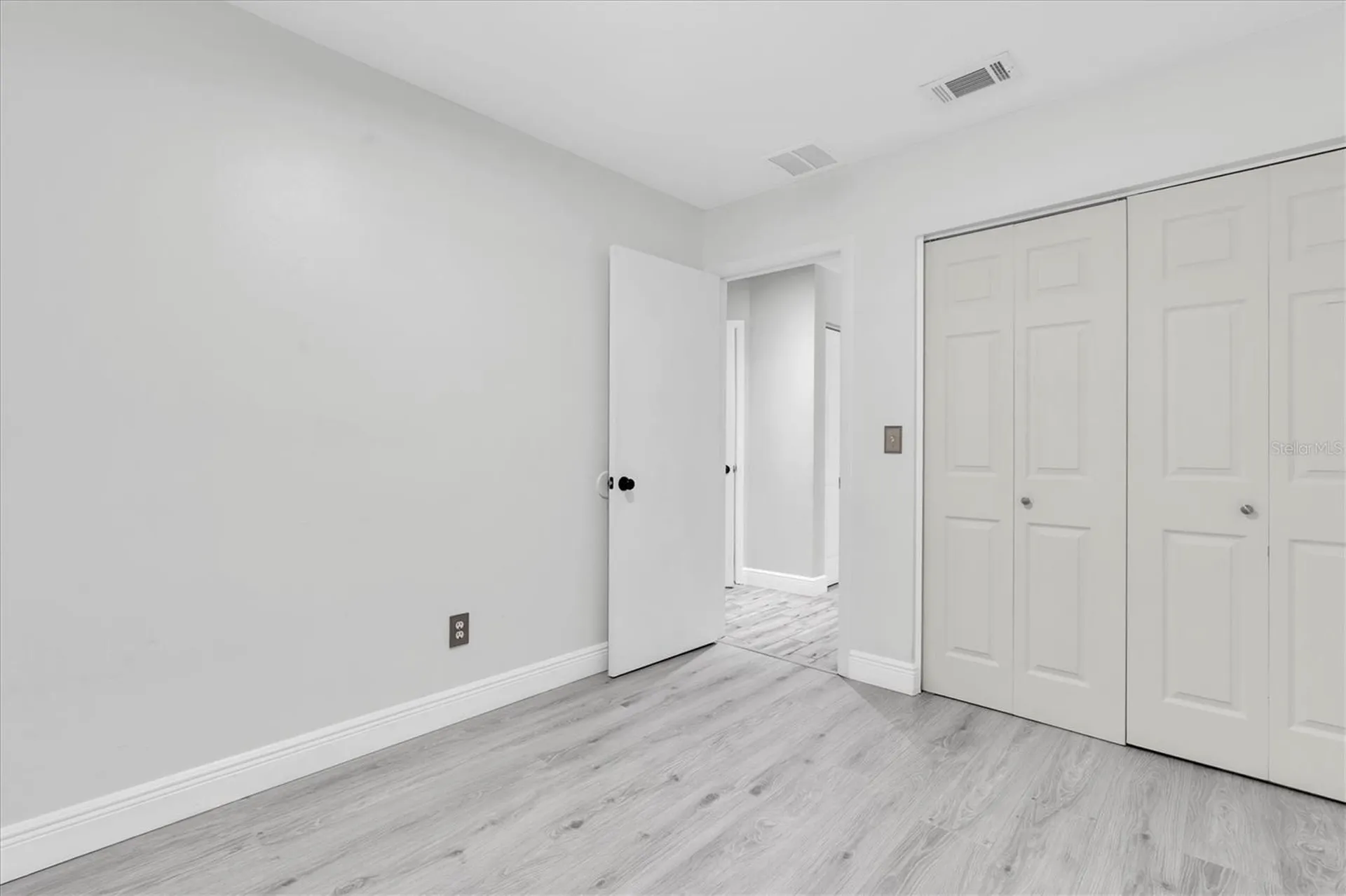 6832 Swain Avenue Tampa FL 33625