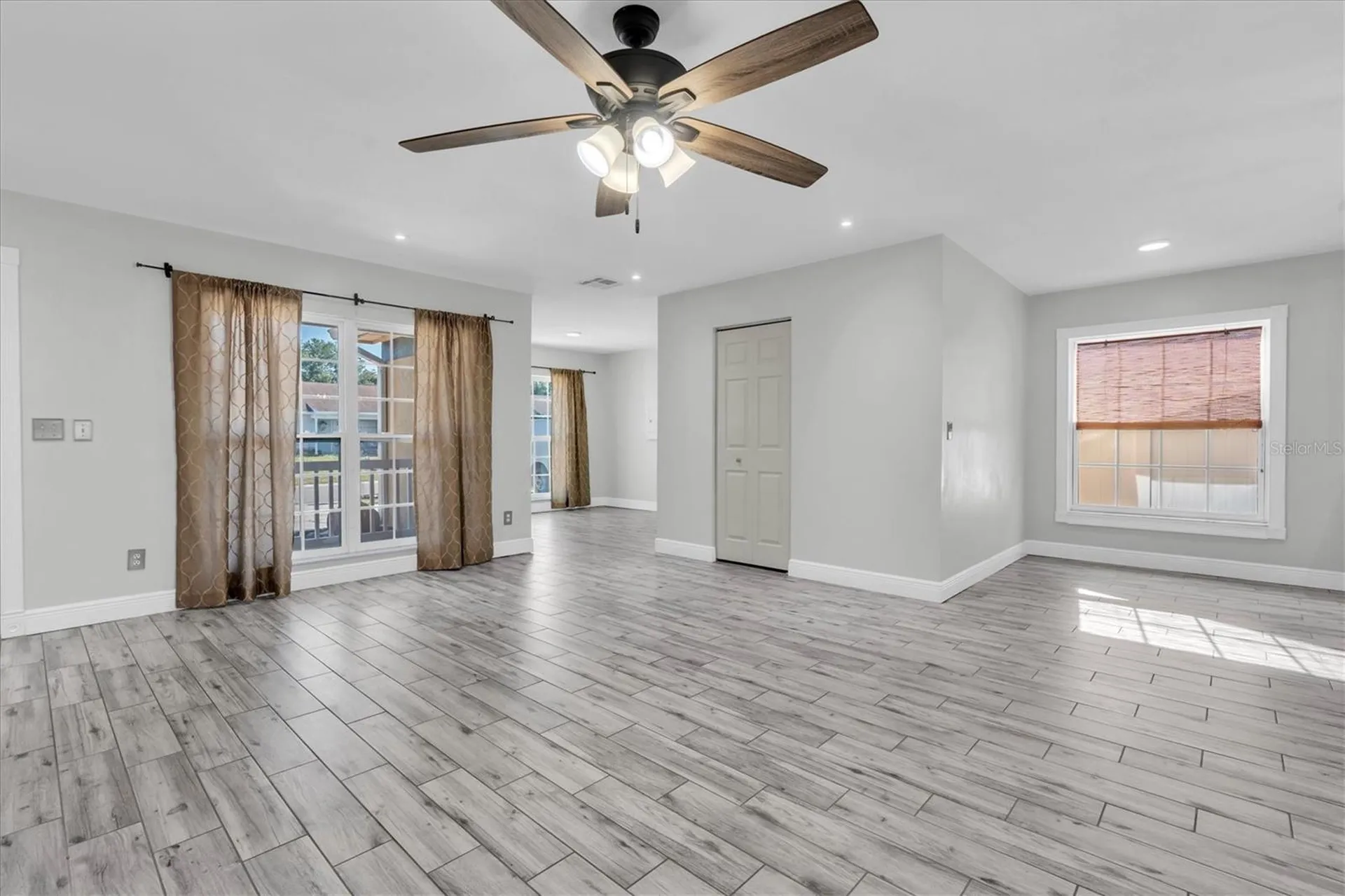 6832 Swain Avenue Tampa FL 33625