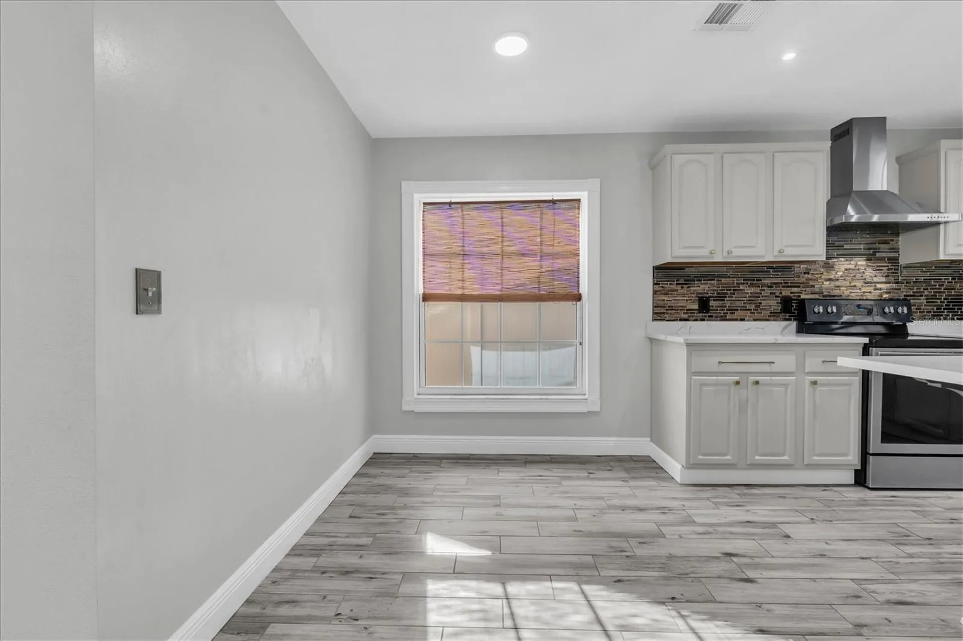6832 Swain Avenue Tampa FL 33625