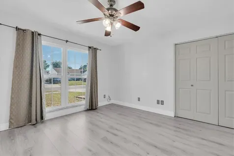 6832 Swain Avenue Tampa FL 33625