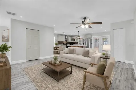 6832 Swain Avenue Tampa FL 33625