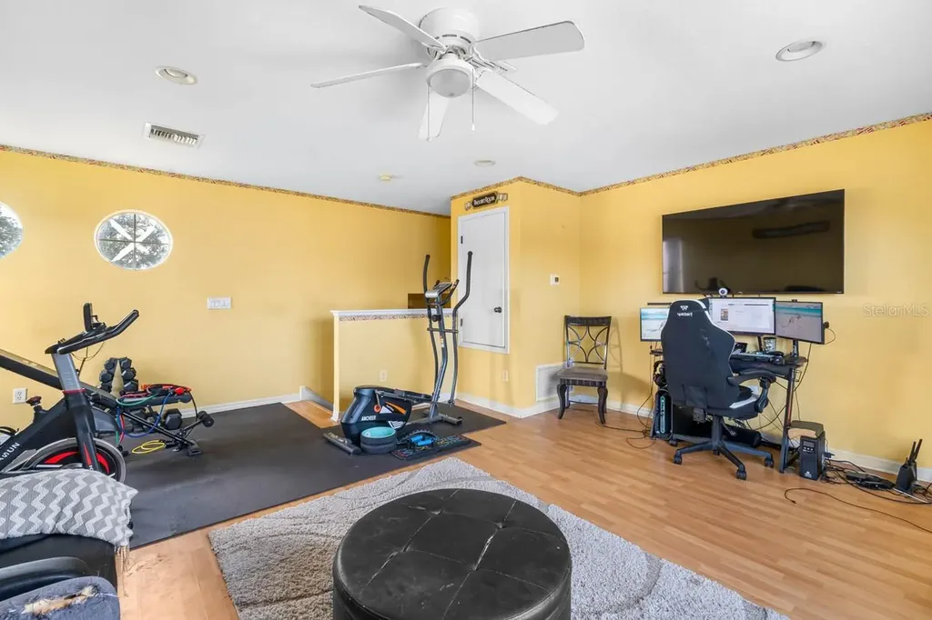 444 York Dale Drive Ruskin FL 33570