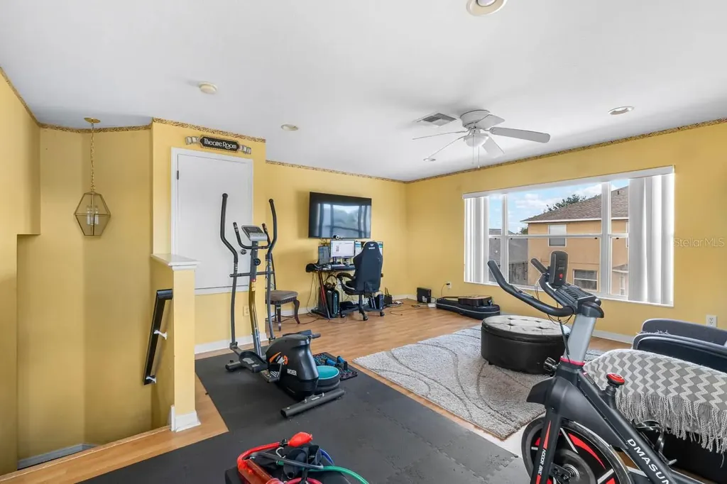 444 York Dale Drive Ruskin FL 33570