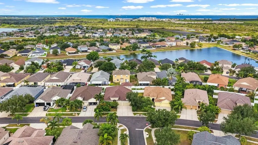 444 York Dale Drive Ruskin FL 33570
