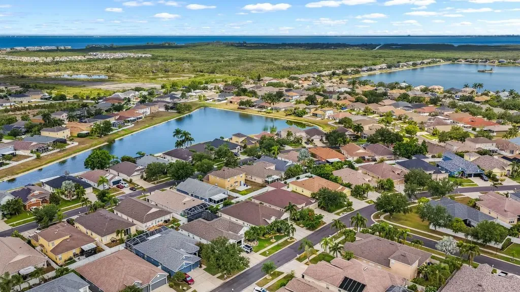 444 York Dale Drive Ruskin FL 33570