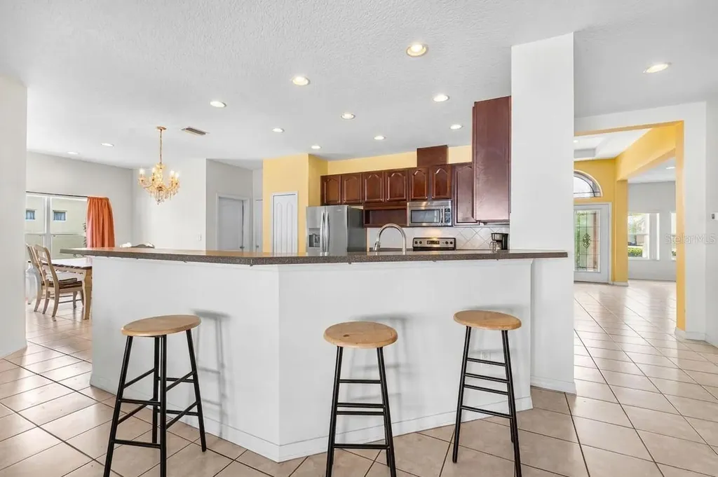 444 York Dale Drive Ruskin FL 33570