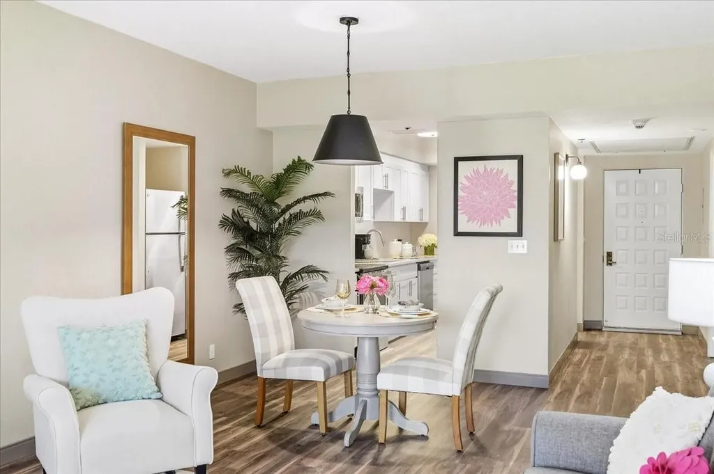 4540 Bee Ridge Road Sarasota FL 34233