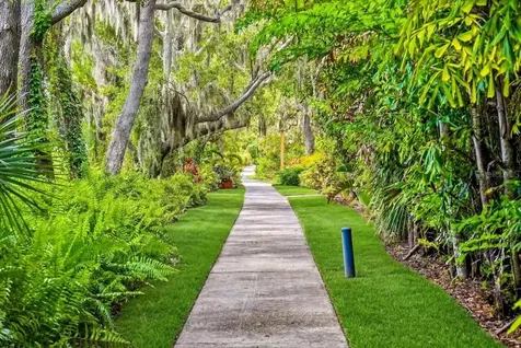 4540 Bee Ridge Road Sarasota FL 34233