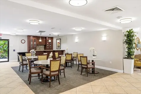 4540 Bee Ridge Road Sarasota FL 34233