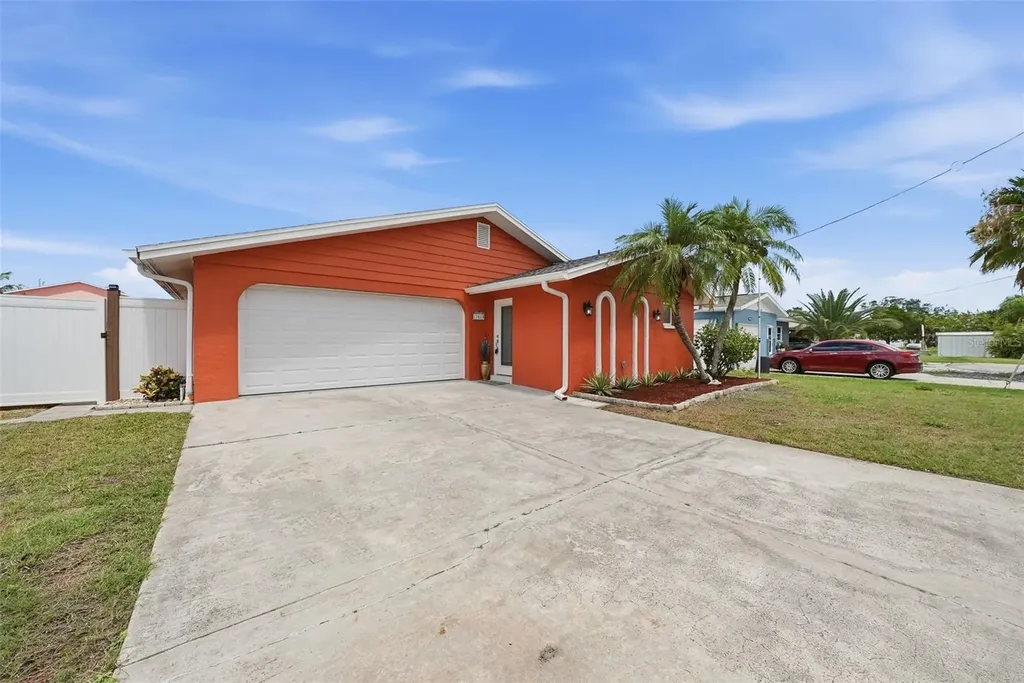 13815 Plumosa Avenue Hudson FL 34667