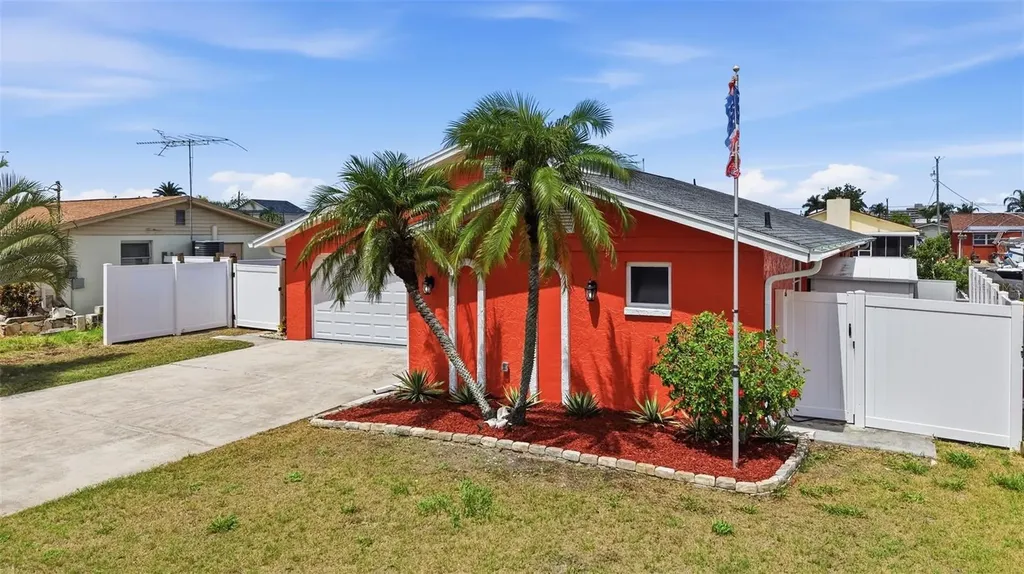 13815 Plumosa Avenue Hudson FL 34667