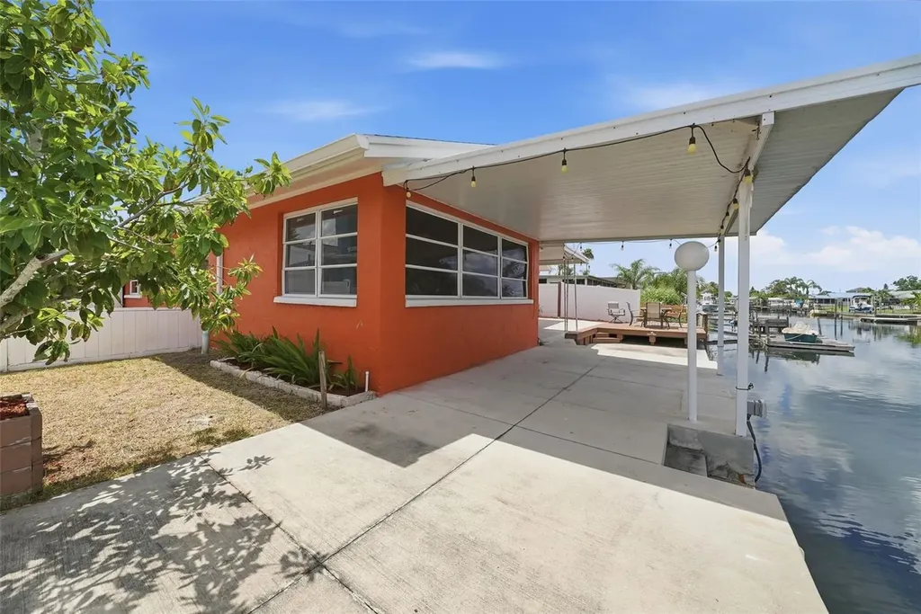 13815 Plumosa Avenue Hudson FL 34667